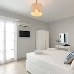 Ippokampos Beachfront דירה