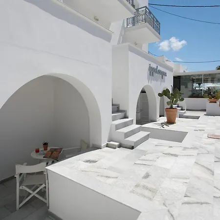 Ippokampos Beachfront *